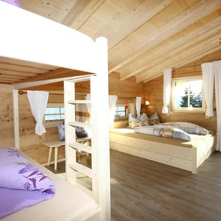Holiday Flat Nasenalm, Im Zillertal Appartement *